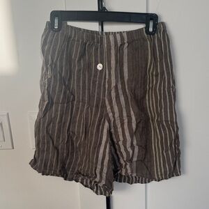 Flax Striped Elastic-Waist Shorts